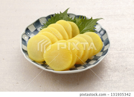 醃蘿蔔片 醃蘿蔔片 131935342