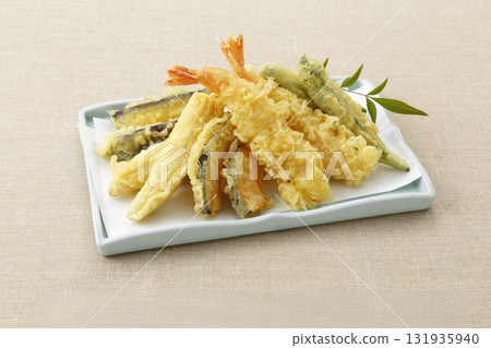 Assorted summer vegetables and shrimp tempura Assorted summer vegetables and shrimp tempura 131935940