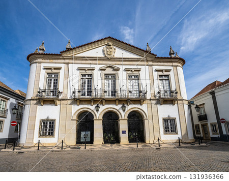 The city hall in the historic city center of Loule, Faro, Portugal 131936366