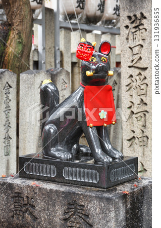 Setsubun Festival at Manzoku Inari Shrine: Guardian foxes wearing demon masks (Sakyo Ward, Kyoto City) Setsubun Festival at Manzoku Inari Shrine: Guardian foxes wearing demon masks (Sakyo Ward, Kyoto City) 131936855