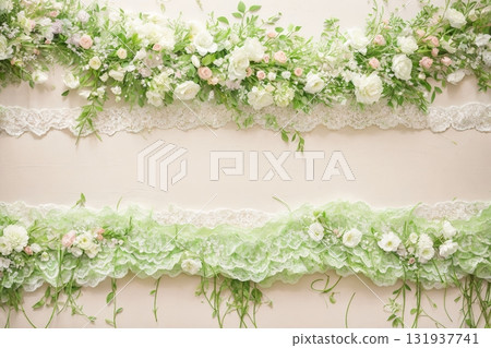 白玫瑰與綠色花圈婚禮場地裝飾背景素材 131937741