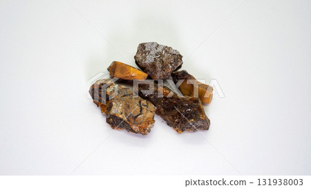 Multiple amber stones: Natural gemstones made from ancient resin Multiple amber stones: Natural gemstones made from ancient resin 131938003