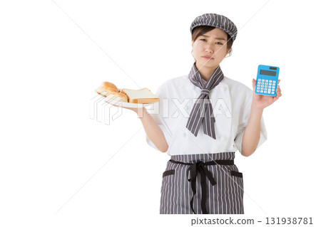 一位身穿廚師服、手拿一片麵包的女士（剪影，憂心忡忡，憂心忡忡） 131938781