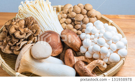 什錦蘑菇 131938978