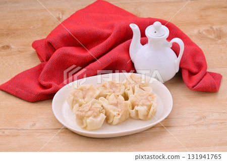 Shumai, simmered dumplings, 6 pieces on a plate. 131941765