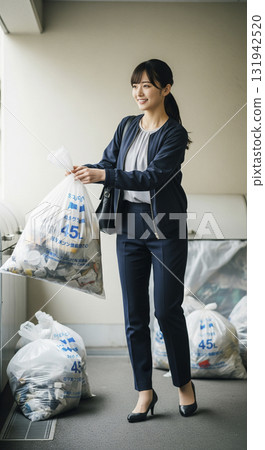 早安.上班前把垃圾倒掉 131942520