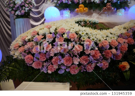 Fashionable flower altar Fashionable flower altar 131945359