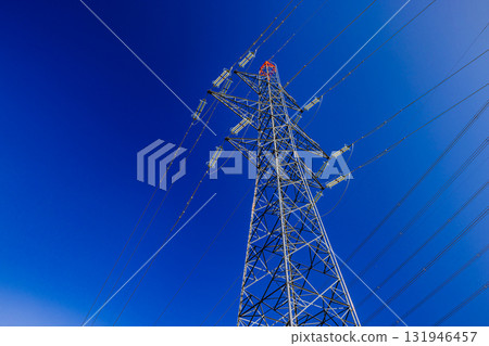 A tower that shines in the blue sky 131946457