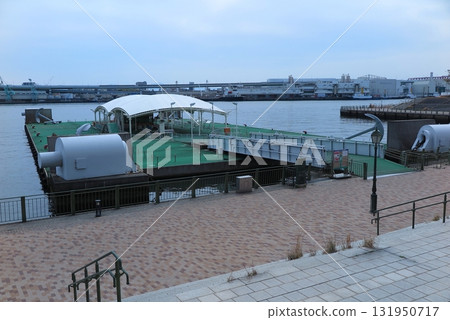 連接大阪港櫻島和天保山的Captain Line：櫻島一側的浮動碼頭，用於應對災害 131950717