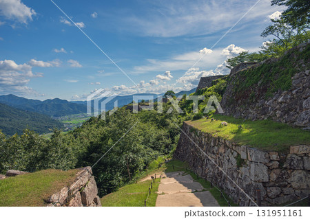 雲海中的城堡：竹田城的石牆 131951161