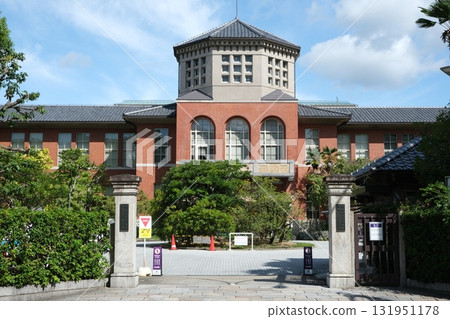 Doshisha Women's College of Liberal Arts main gate Doshisha Women's College of Liberal Arts main gate 131951178