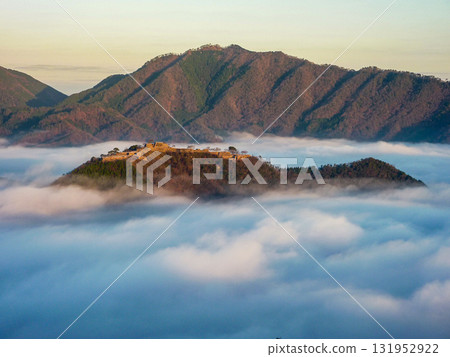 武田在雲彩海的城堡廢墟 武田在雲彩海的城堡廢墟 131952922