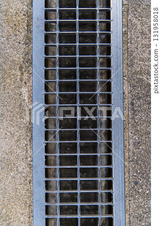 Grating Grating 131958018