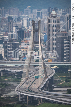 New North Bridge 131959548