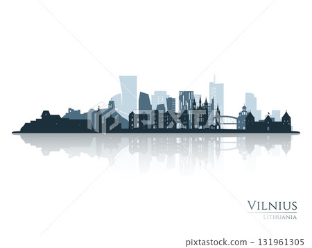 Vilnius skyline silhouette with reflection. 131961305