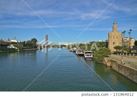 Torre del Oro and the river at daylight Torre del Oro and the river at daylight 131964012