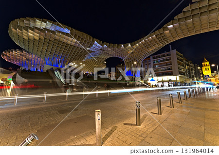 Long time exposure at Setas de Sevilla 131964014