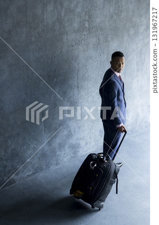 Male drawing suitcase 131967217