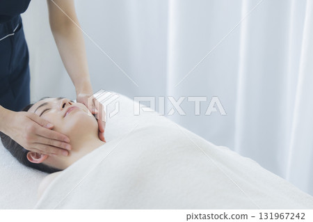 年輕女性、美容院、美容、 131967242