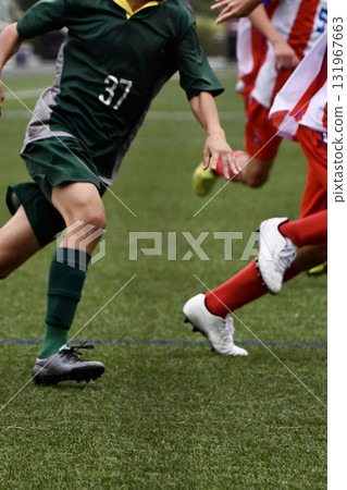 Soccer player to dribble Soccer player to dribble 131967663