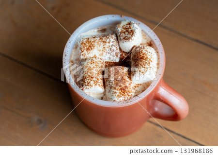從上方看的棉花糖咖啡 從上方看的棉花糖咖啡 131968186
