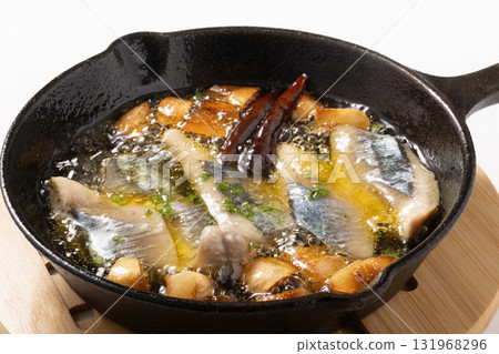 Pacific saury ajillo 131968296