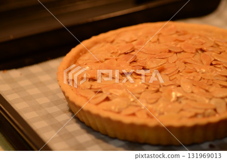 Whole Almond Tart [Baking] 131969013
