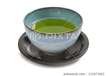Japanese green tea in a teacup 131971601