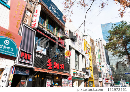 Walking the alleys near Euljiroig Station, Myeongdong scenery, Seoul, Korea Walking the alleys near Euljiroig Station, Myeongdong scenery, Seoul, Korea 131972361
