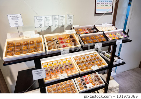 Yebindang's Gaeseongjuak (traditional Korean sweets) souvenir, near Seongsu Station, Seoul, Korea 131972369