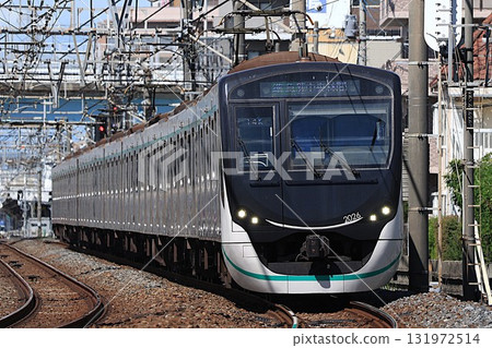 [Tokyu] 2020 Series Semi-Express (Tobu Skytree Line: Kasukabe to Ichinowari) 131972514