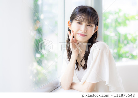 女人的美麗形象肖像 131973548