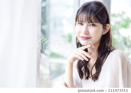 女人的美麗形象肖像 131973553