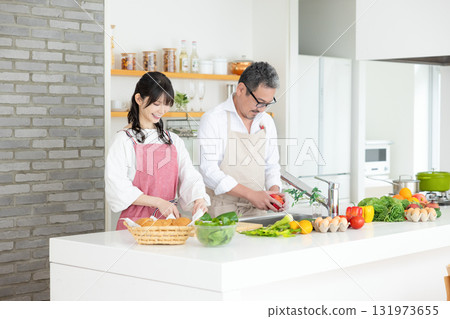 廚房：中年夫婦做飯 131973655