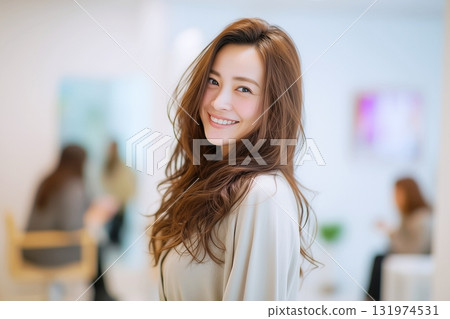 Woman at the beauty salon, hairstyle Woman at the beauty salon, hairstyle 131974531