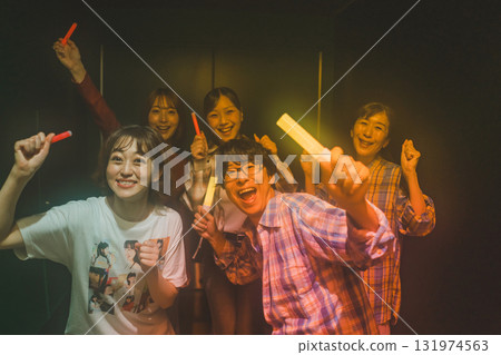 加油 支持 喝彩 131974563