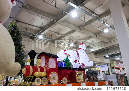 東京都町田市小山丘,京王相模原線玉坂站東口玉坂街Costco,聖誕節氣氛十足 東京都町田市小山丘,京王相模原線玉坂站東口玉坂街Costco,聖誕節氣氛十足 131975528