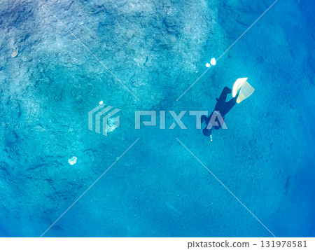 The seabed and a skin diver. Nakagi Hirizo Beach, Minamiizu Town, Izu Peninsula, Shizuoka Prefecture - 2025 131978581