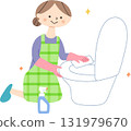 一名婦女正在打掃廁所 131979670