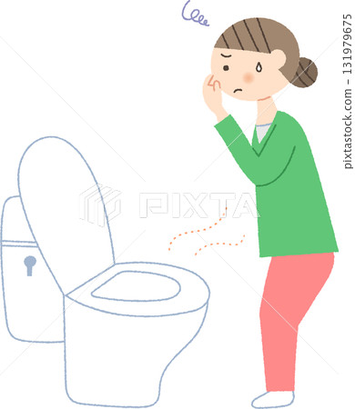 Women who are concerned about the smell of the toilet 131979675