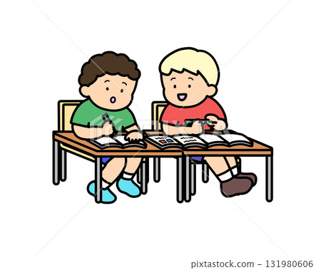 兩位金髮亞洲人正在看課本 兩位金髮亞洲人正在看課本 131980606