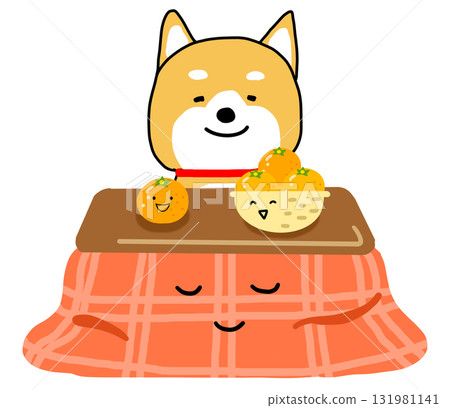 柴犬在被爐裡取暖，桌上擺放著橘子 131981141