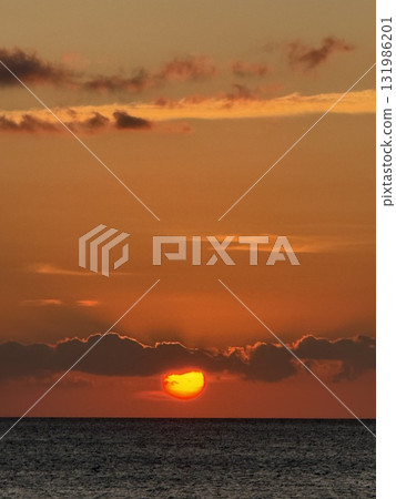 在海上日落 131986201