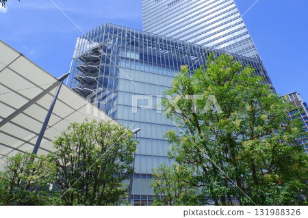 The view from the Yaesu exit of Tokyo Station 131988326