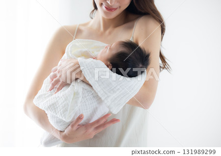 Baby and mother Baby and mother 131989299