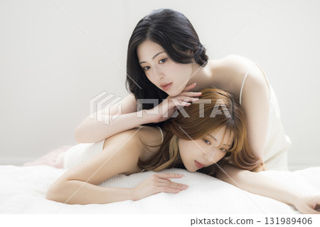 友好的美麗妹妹 131989406
