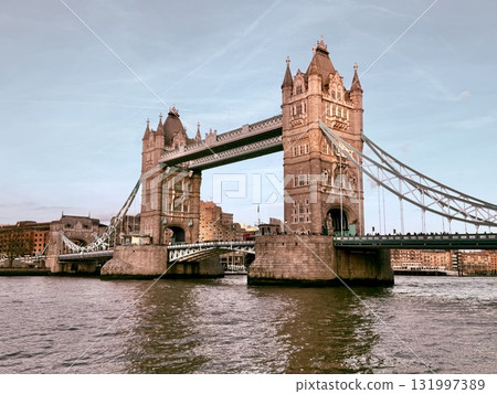 Tower Bridge in England, United Kingdom Tower Bridge in England, United Kingdom 131997389