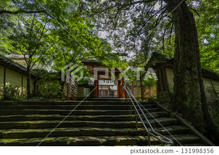 大分縣大分市大分縣立原八幡宮西門 131998356