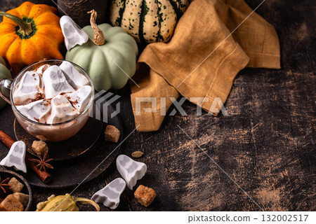 Halloween hot chocolat with ghost marshmellow Halloween hot chocolat with ghost marshmellow 132002517