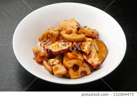 Stir-fried lotus root and sweet potato with sweet and sour sauce 132004473